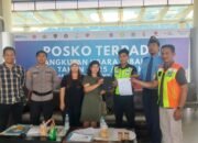 Respons cepat Polsek Pangkalan baru saat ada laporan dari penumpang terhadap barang berharga miliknya yang tertinggal di area bandara Depati Amir